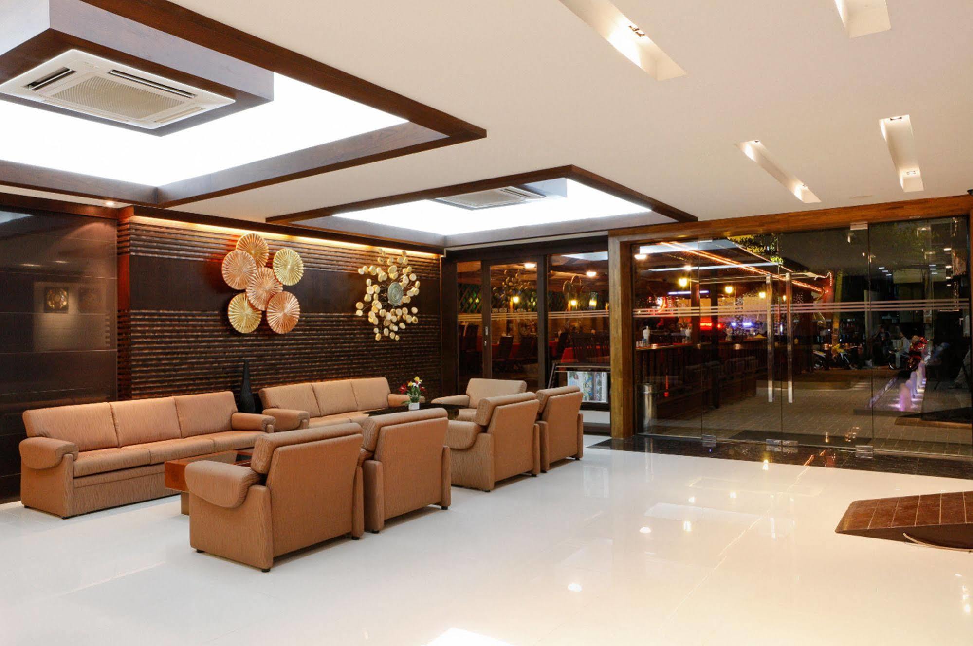 Inn House- Sha Extra Plus Pattaya Exterior foto